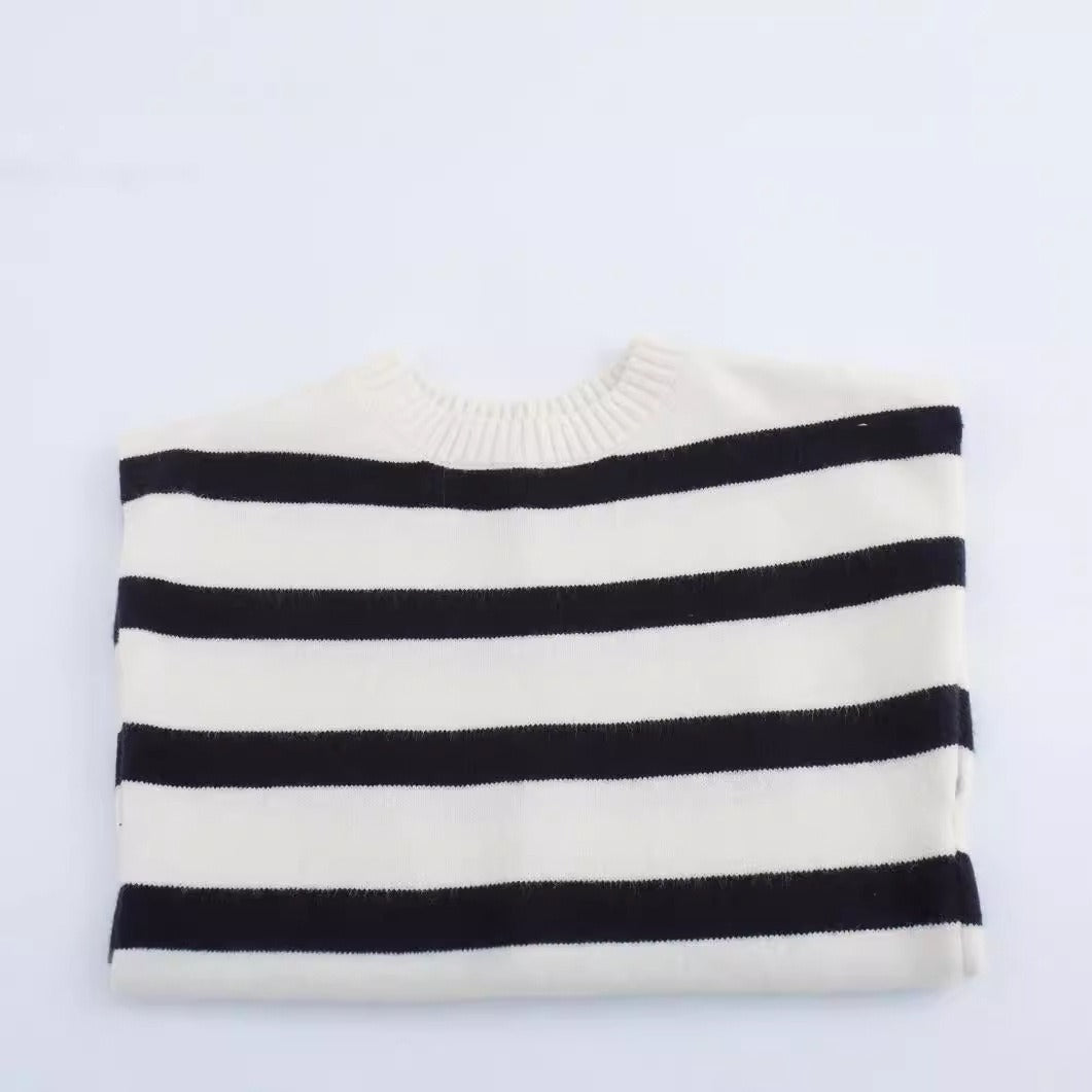 Round neck pullover sleeveless backless sweater knitted sweater