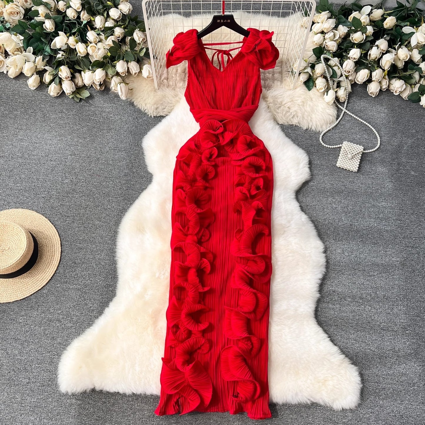 Light luxury and niche pleated three-dimensional ruffled edge slim fitting long style elegant dress for women