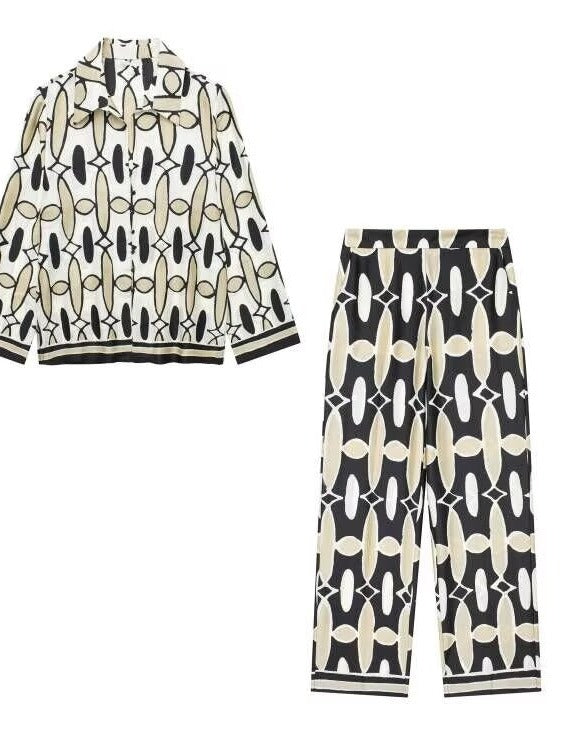 Women's geometric pattern long sleeved printed shirt with drape pants