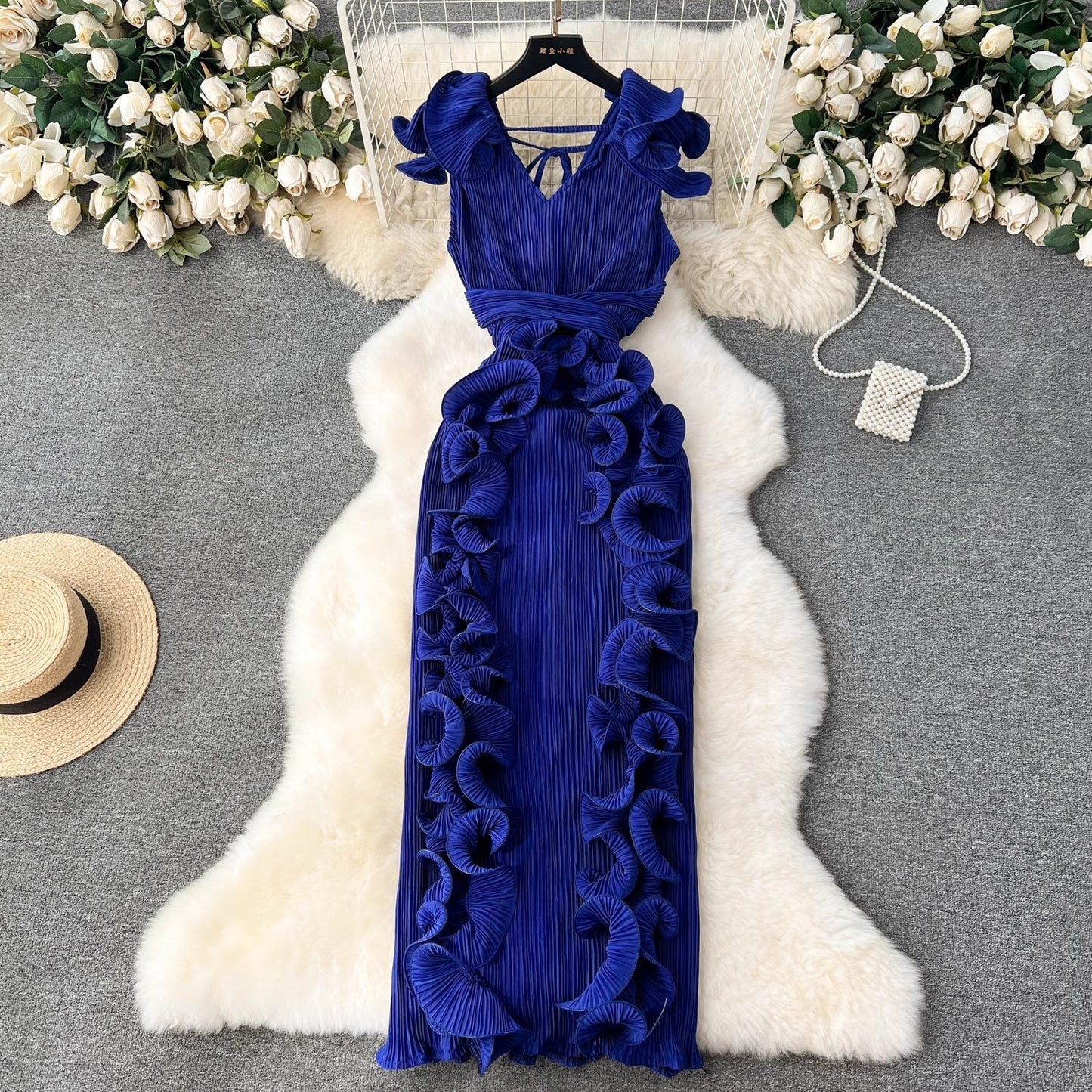 Light luxury and niche pleated three-dimensional ruffled edge slim fitting long style elegant dress for women