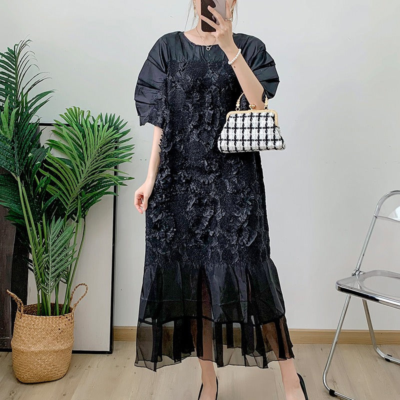 Embroidered embossed pleated dress with round neck loose fitting mid length skirt for women's spring/summer new style